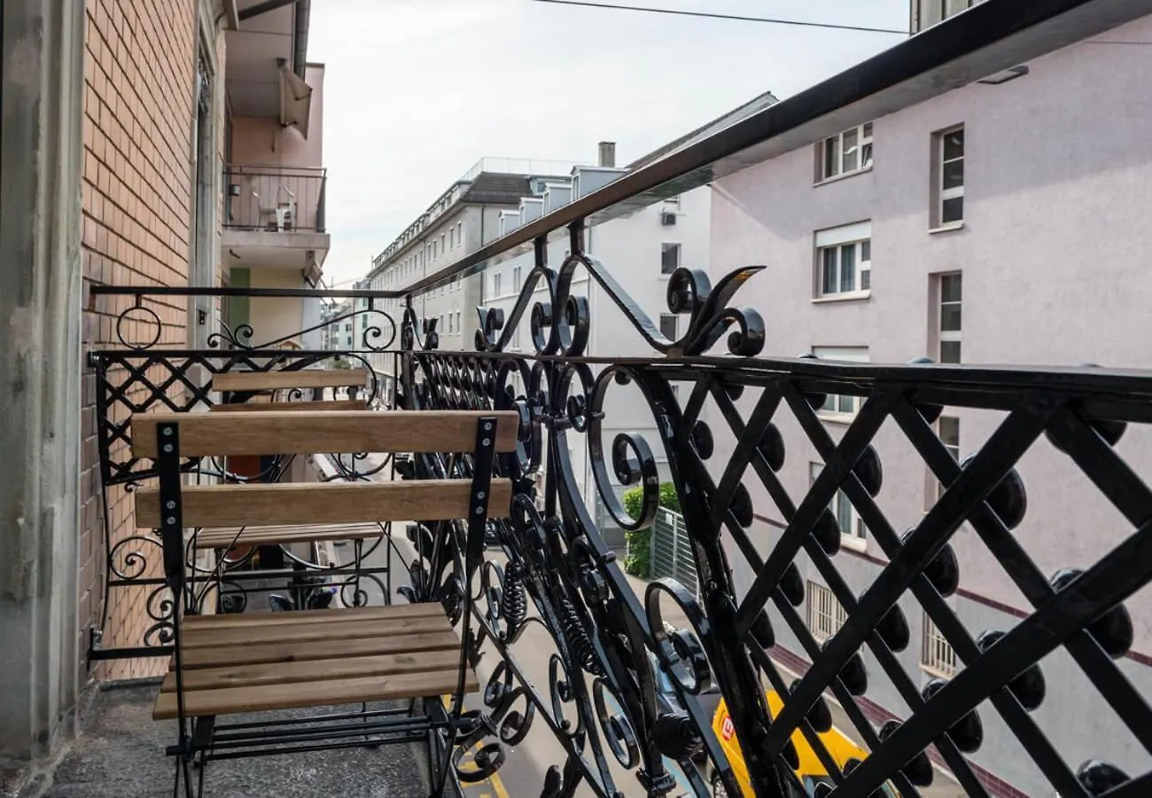 Hitrental Central Station Apartment Zurich