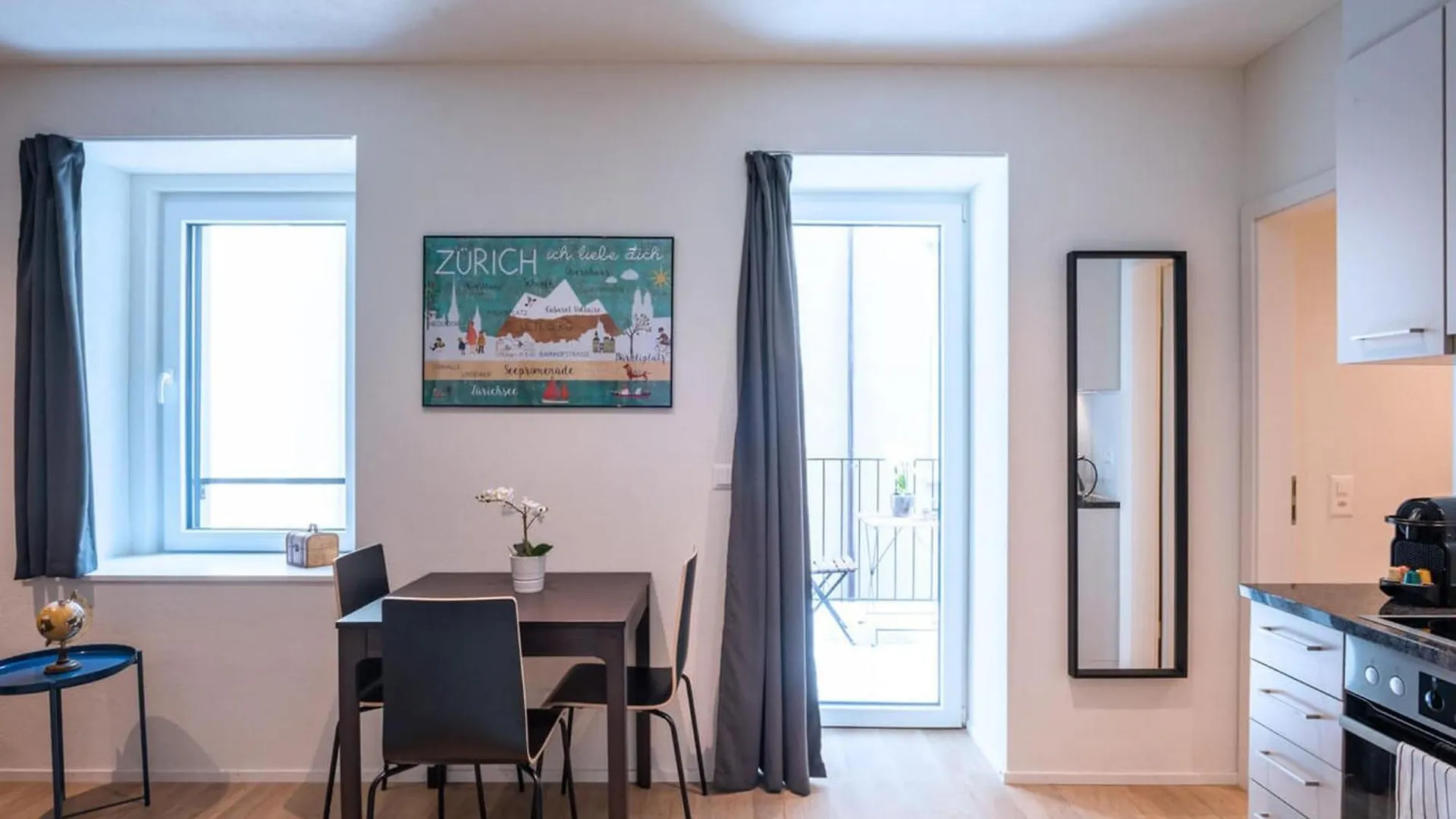 Hitrental Central Station Apartment Zürih İsviçre