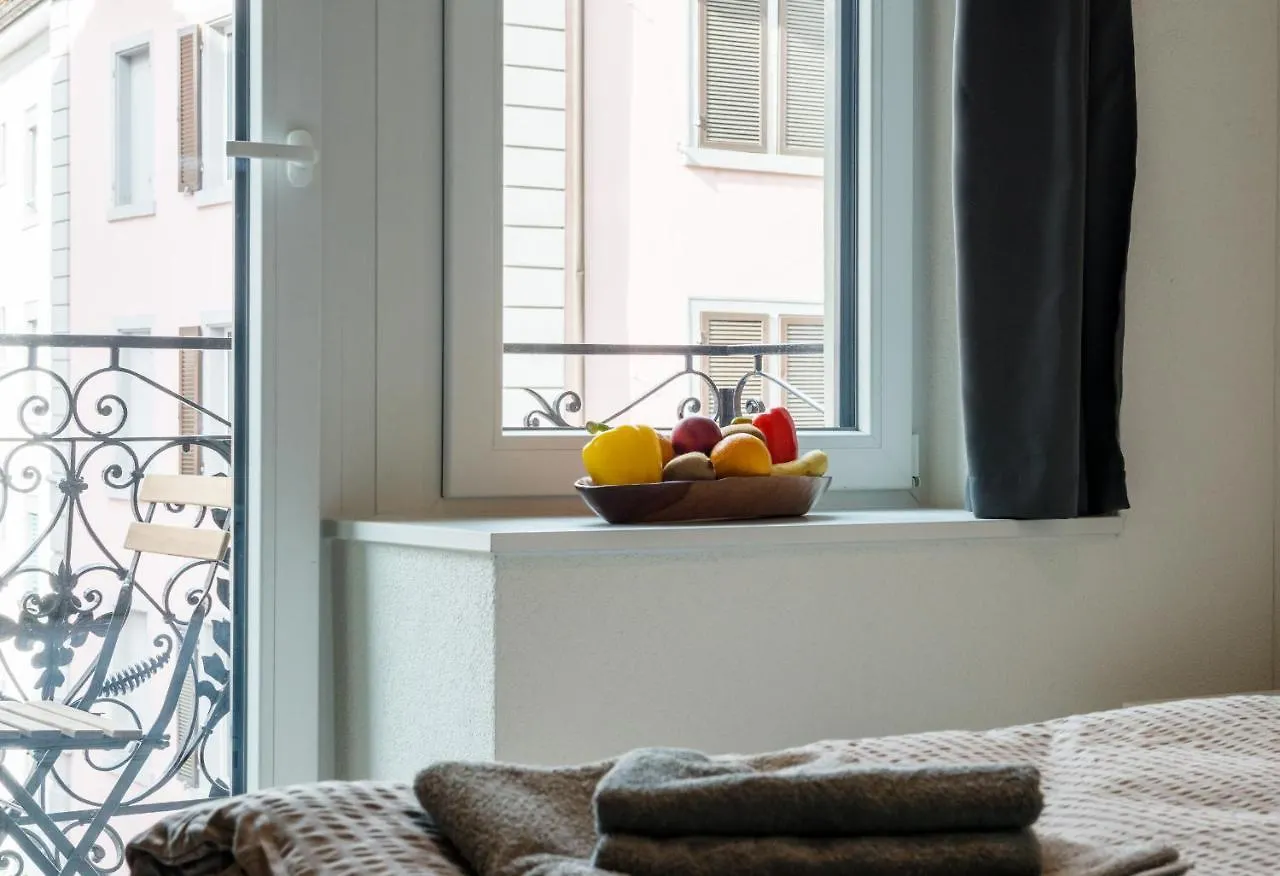 Hitrental Central Station Apartment Zurich
