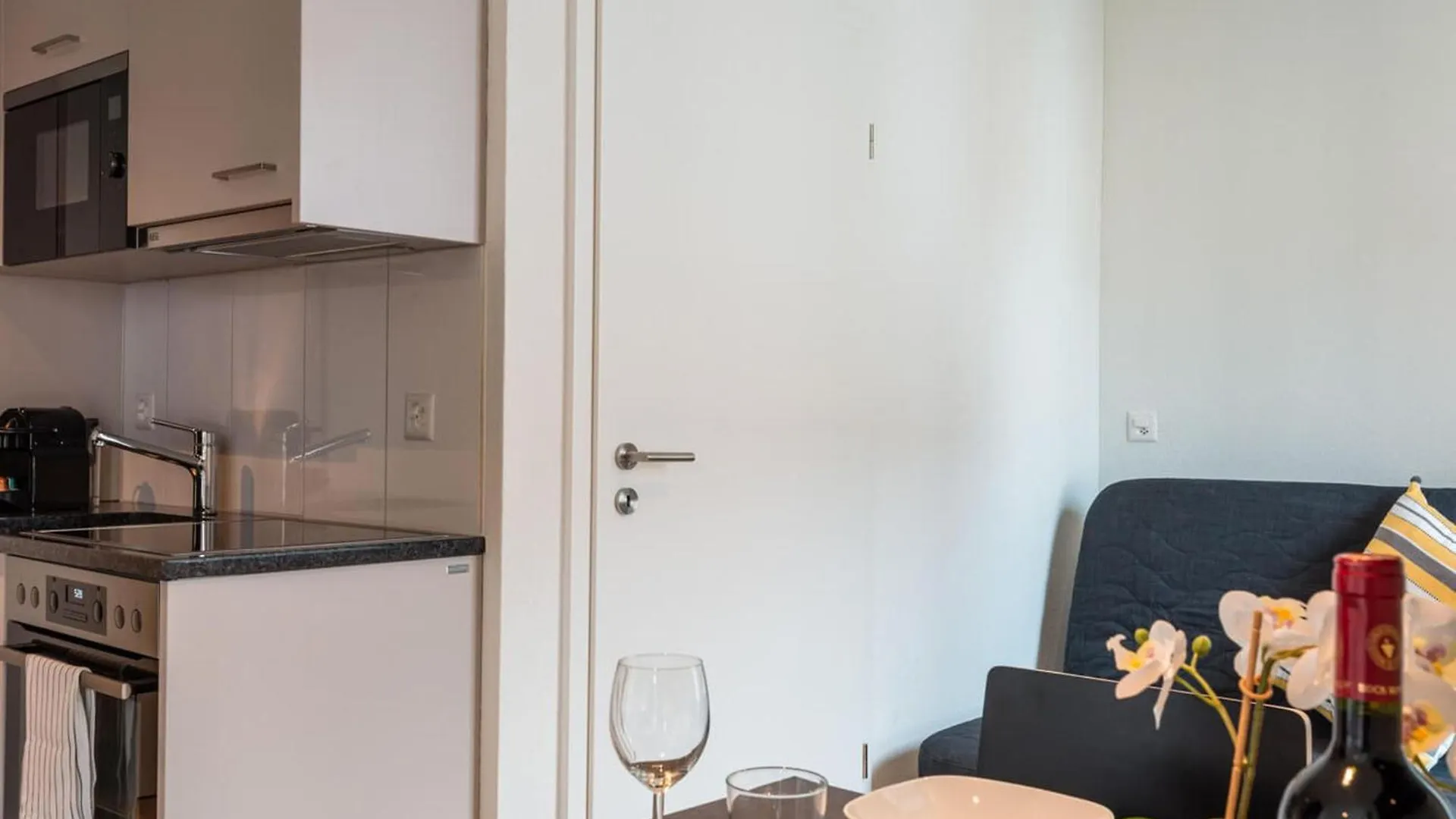 Hitrental Central Station Apartment Zurich